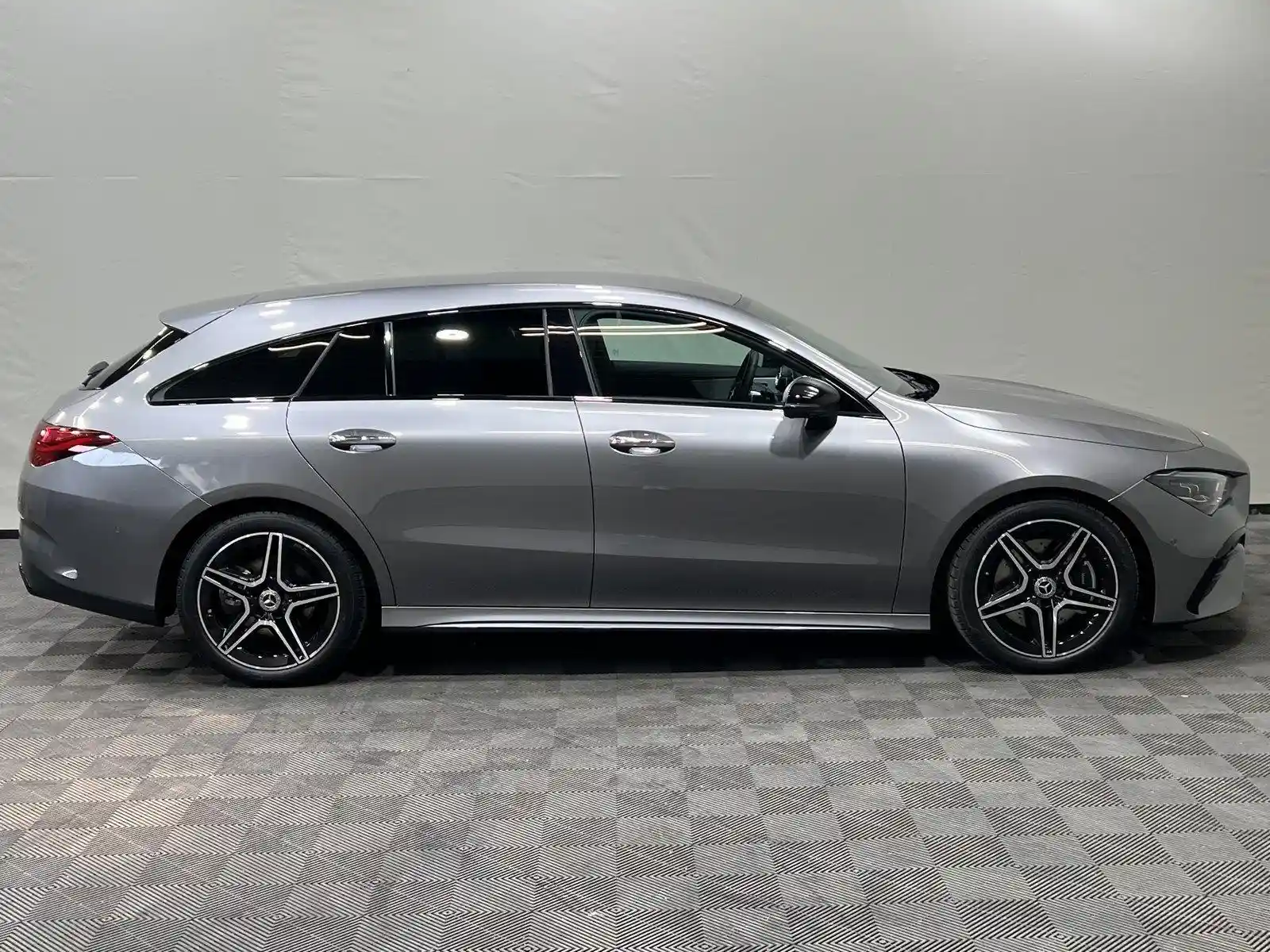 Mercedes-Benz CLA 220 Shooting Brake