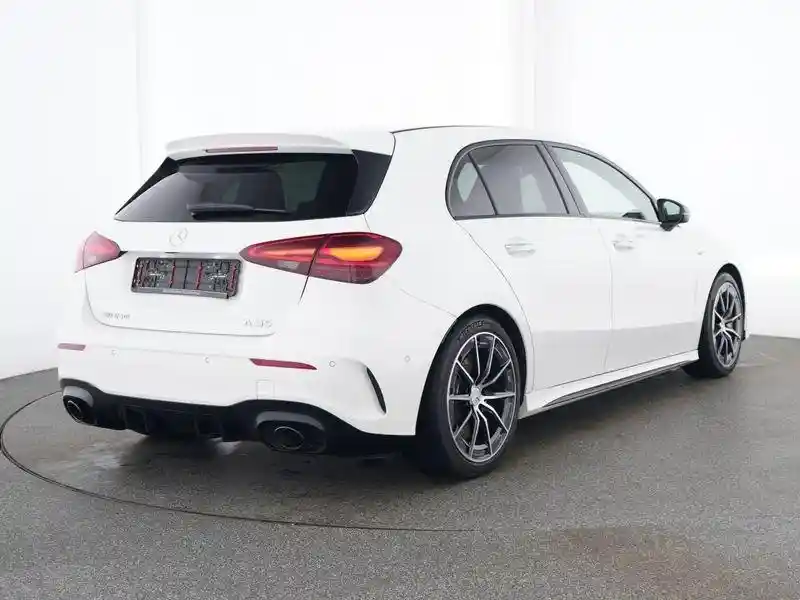 Mercedes-Benz A 35 AMG