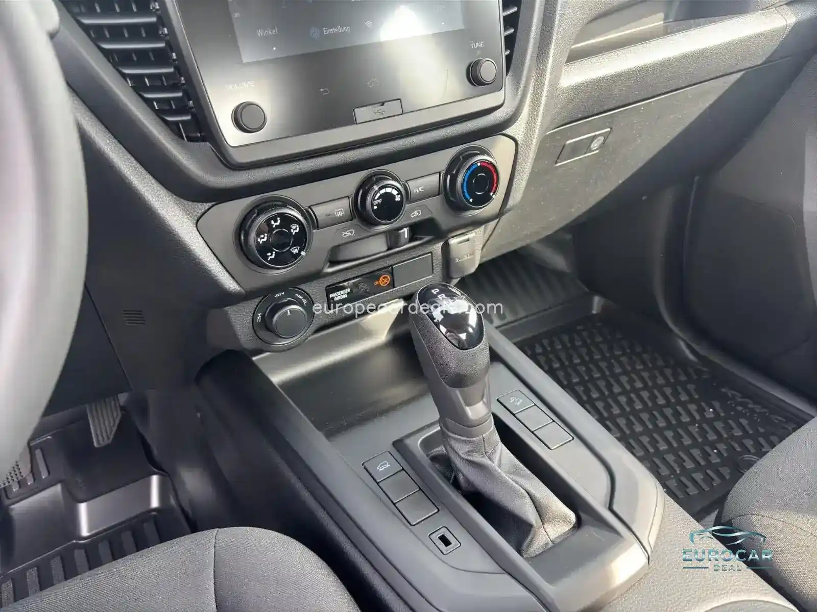 Space Cab 4×4 L A/T