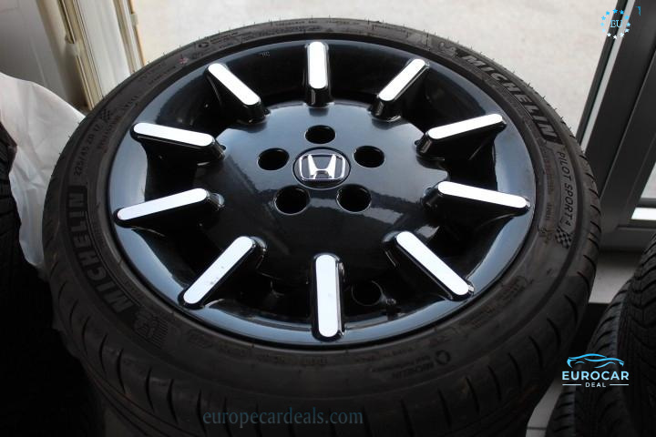 Honda e