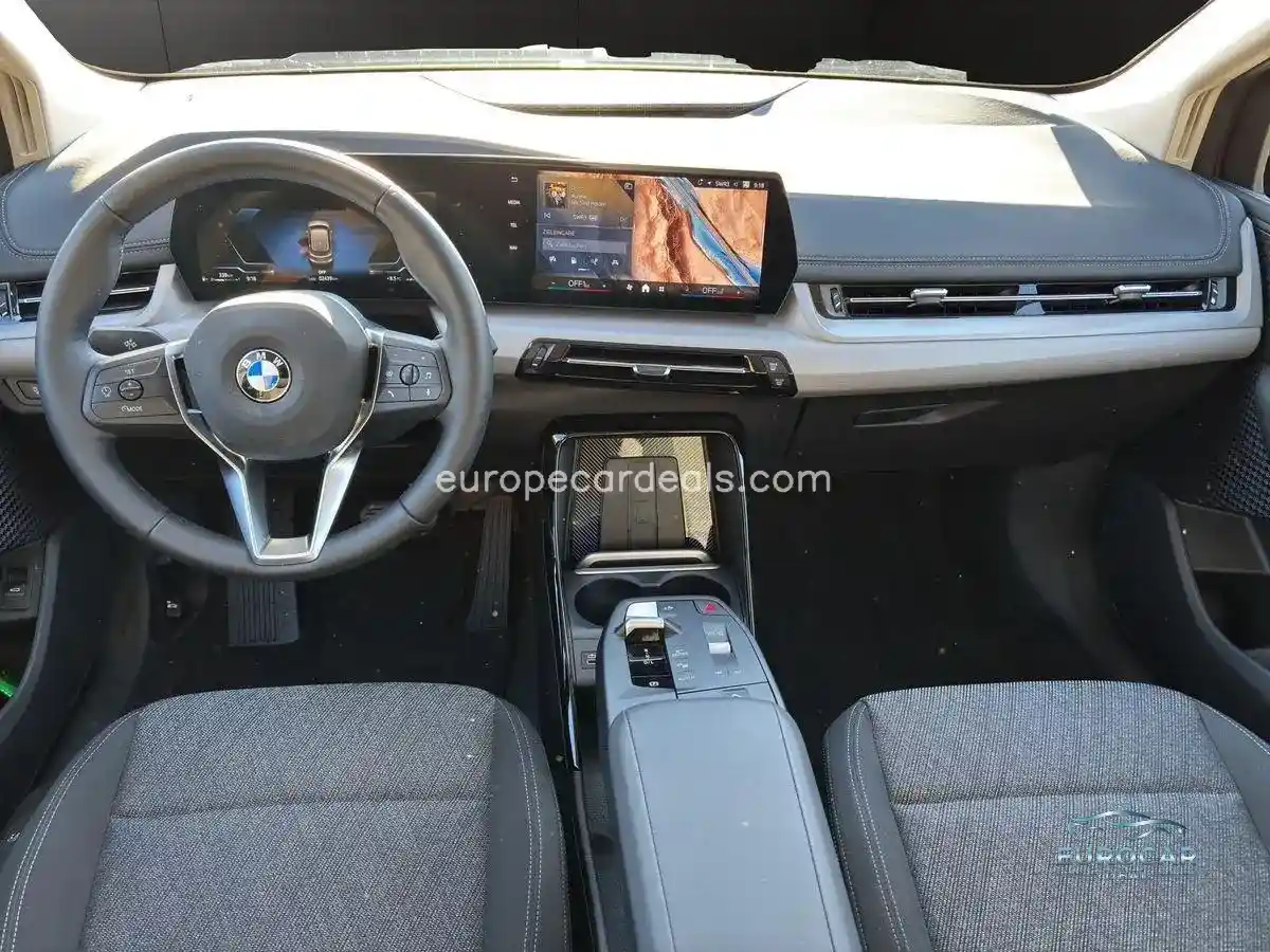 BMW 218
