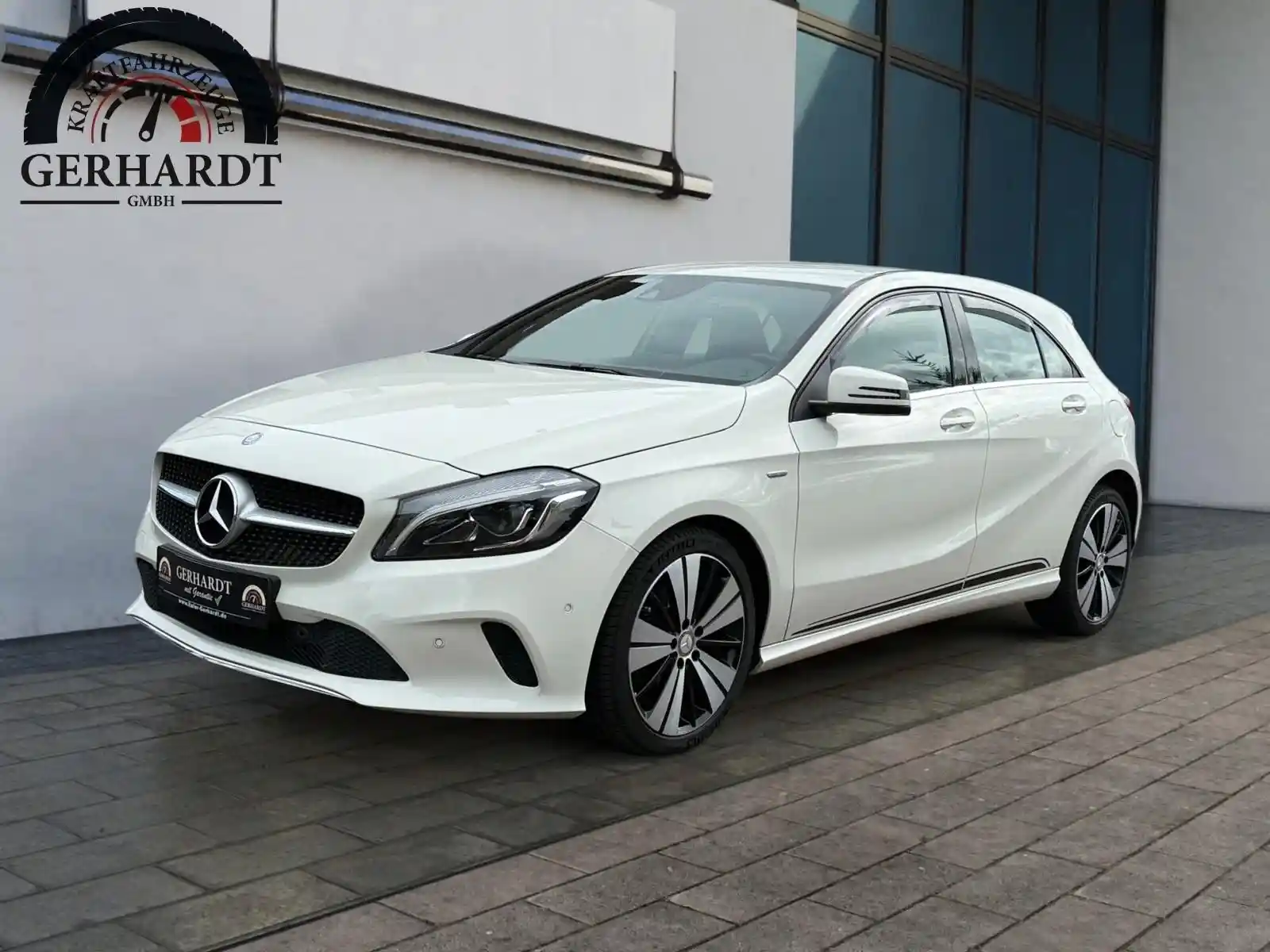 Mercedes-Benz A 220
