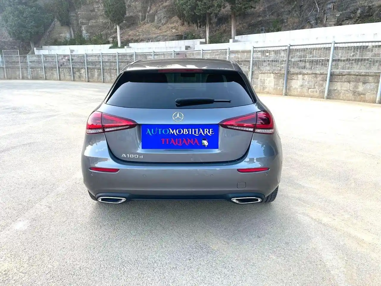 Mercedes-Benz A 180