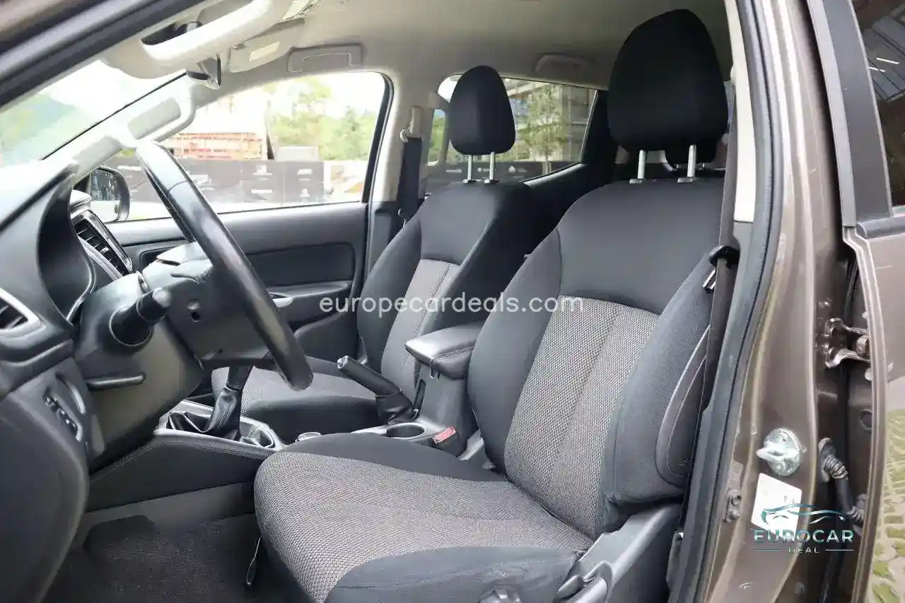 Mitsubishi L200