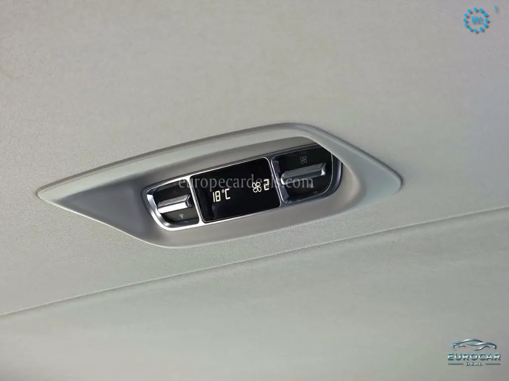 Mercedes-Benz V 220