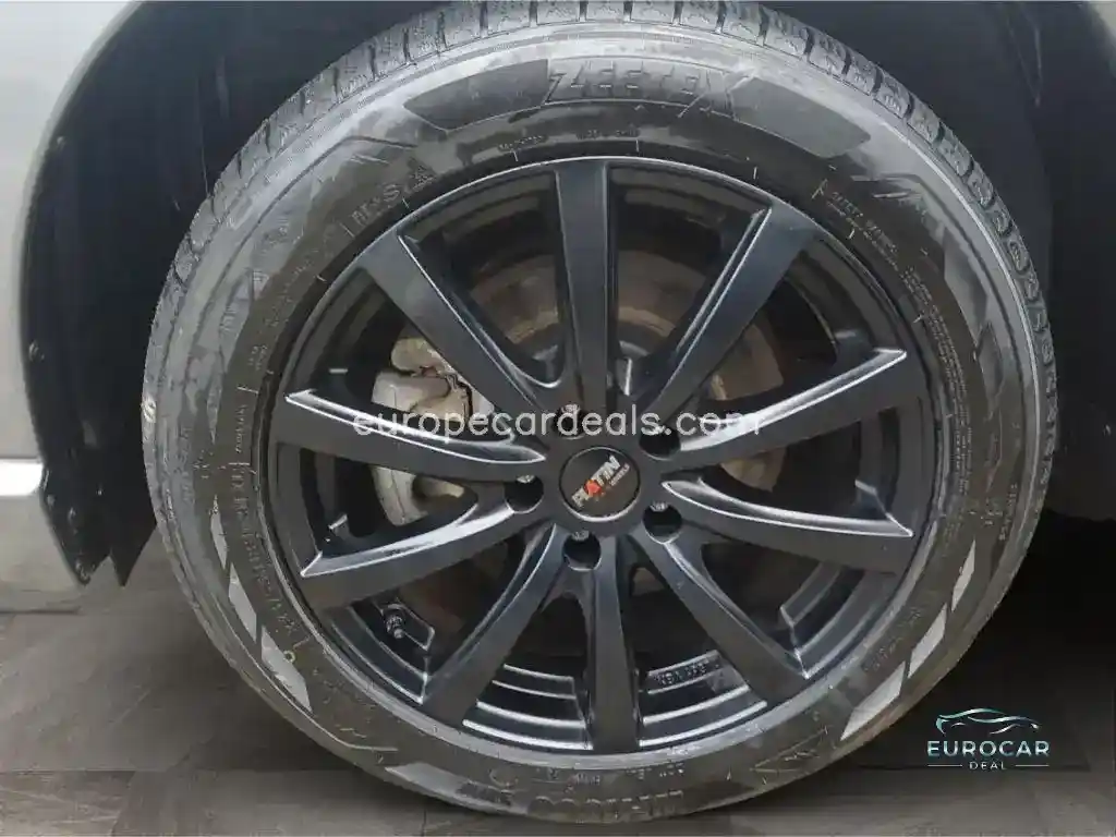 Mitsubishi Plug-in Hybrid Outlander
