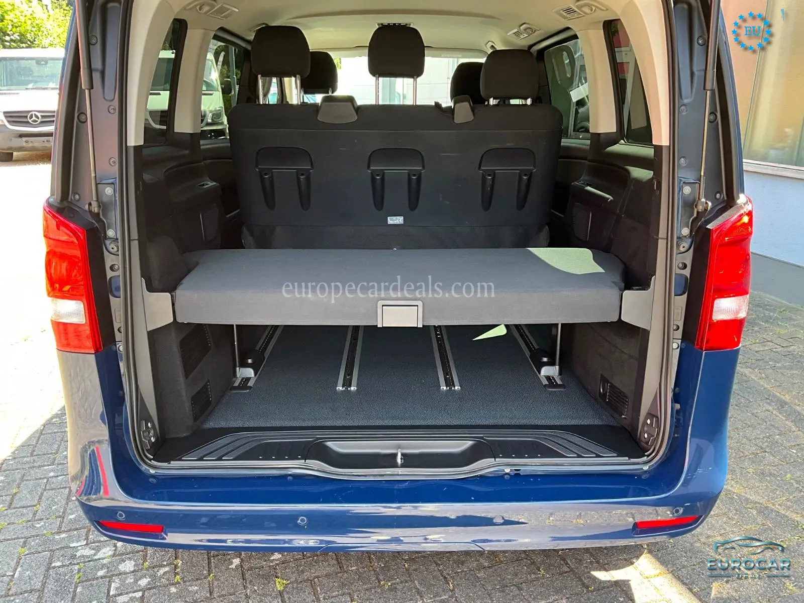 Mercedes-Benz V 220