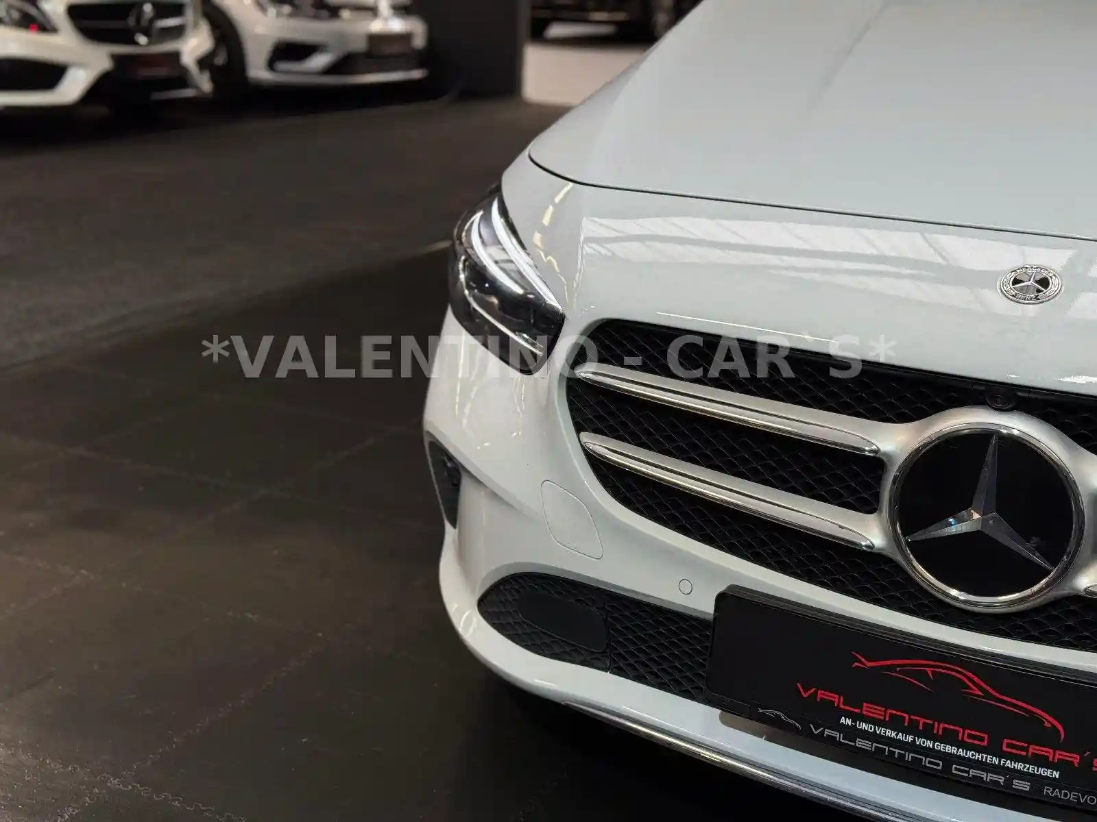 Mercedes-Benz B 220