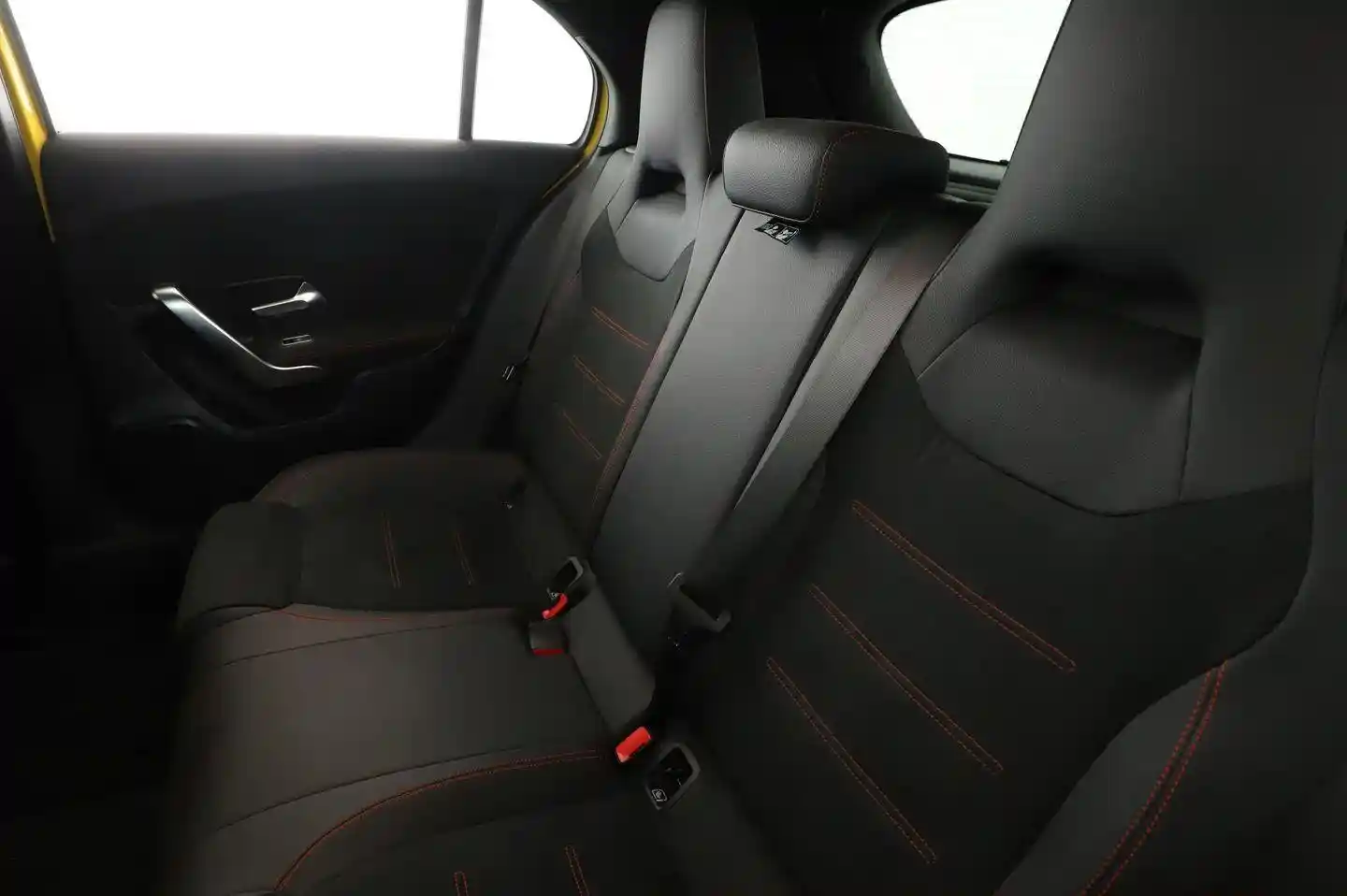 Mercedes-Benz A 220
