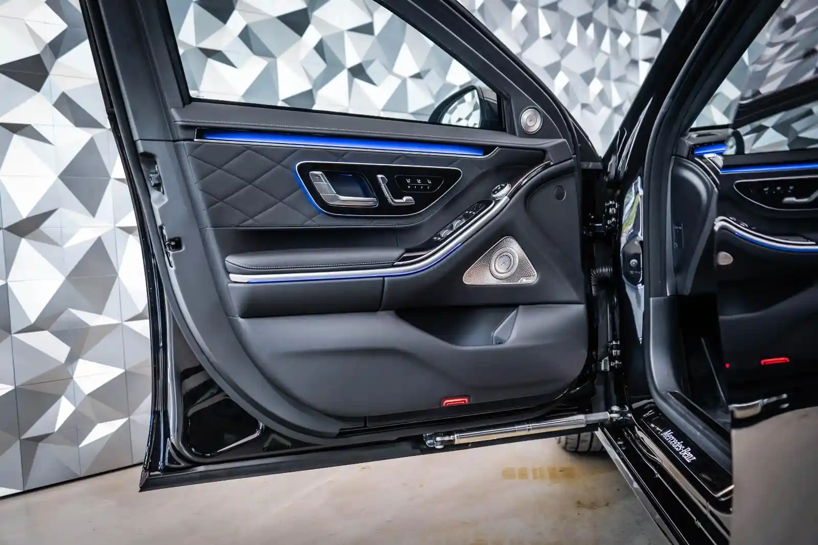 Mercedes-Benz S 680