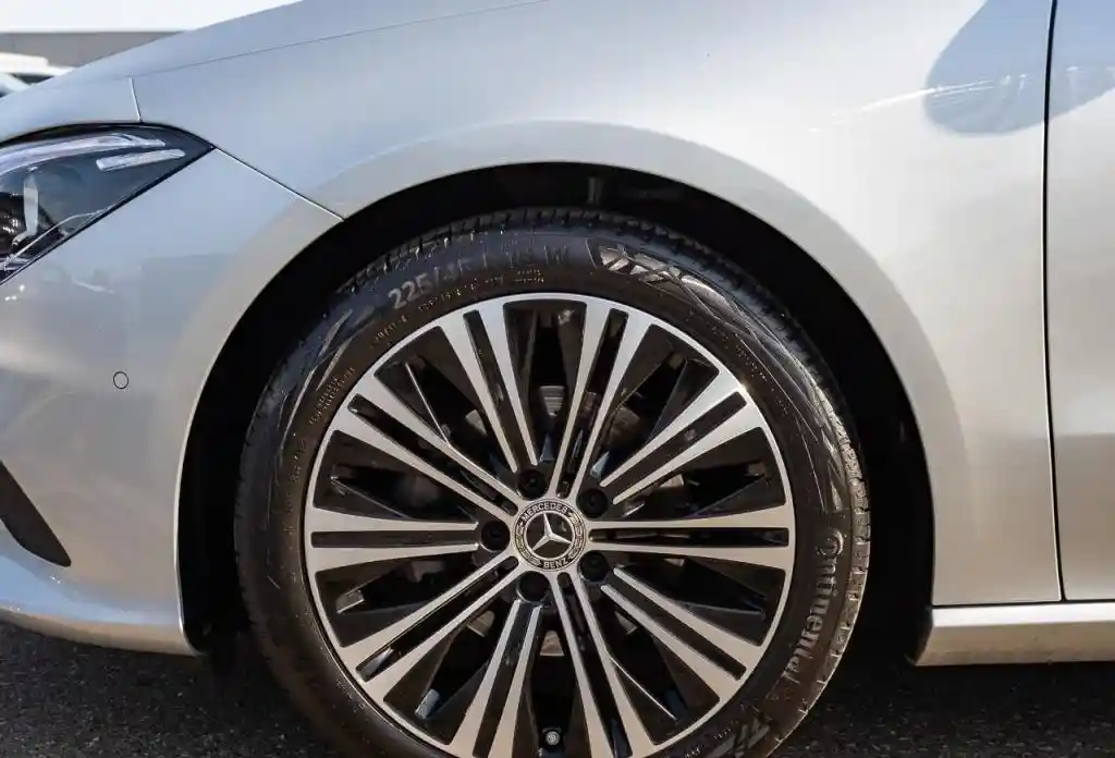 Mercedes-Benz CLA 180 Shooting Brake