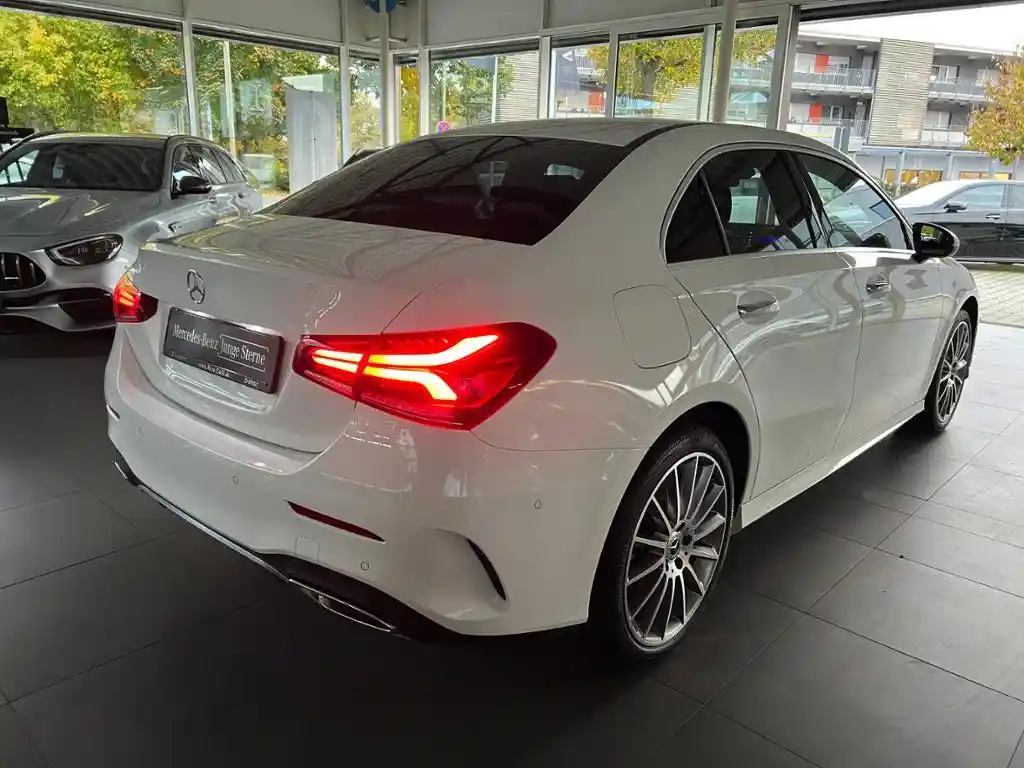 Mercedes-Benz A 250