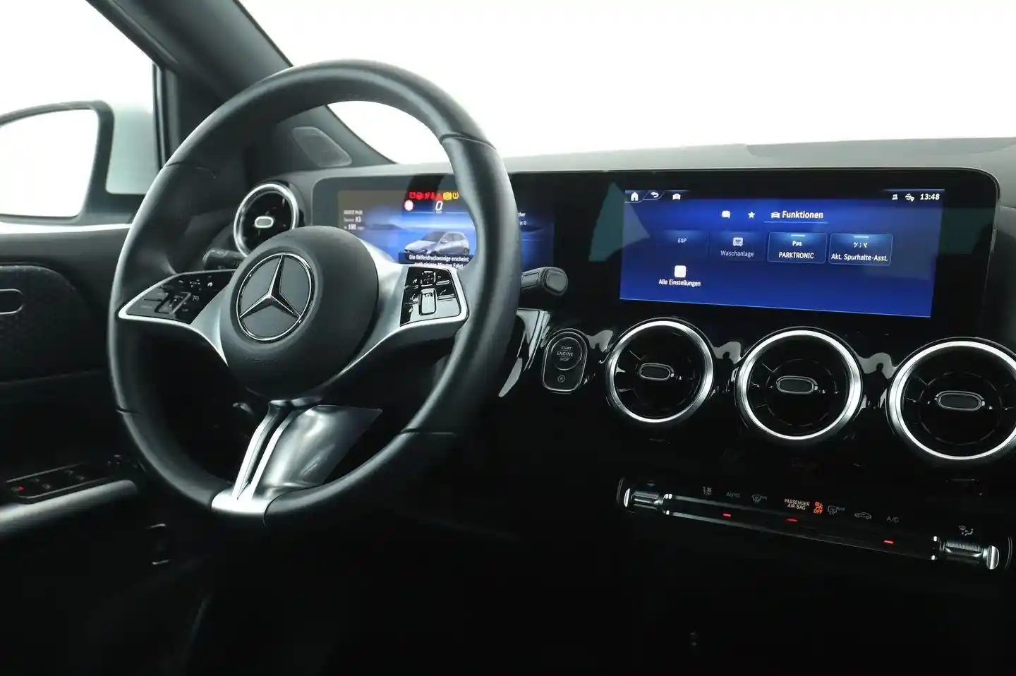 Mercedes-Benz B 220