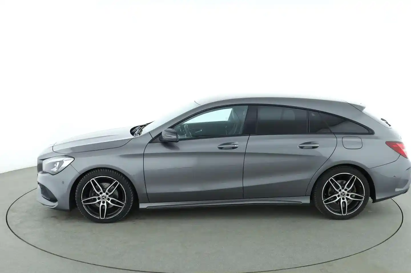 Mercedes-Benz CLA 180 Shooting Brake