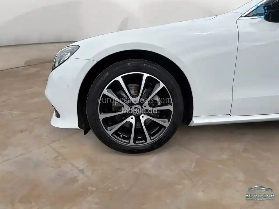 Mercedes-Benz E 200