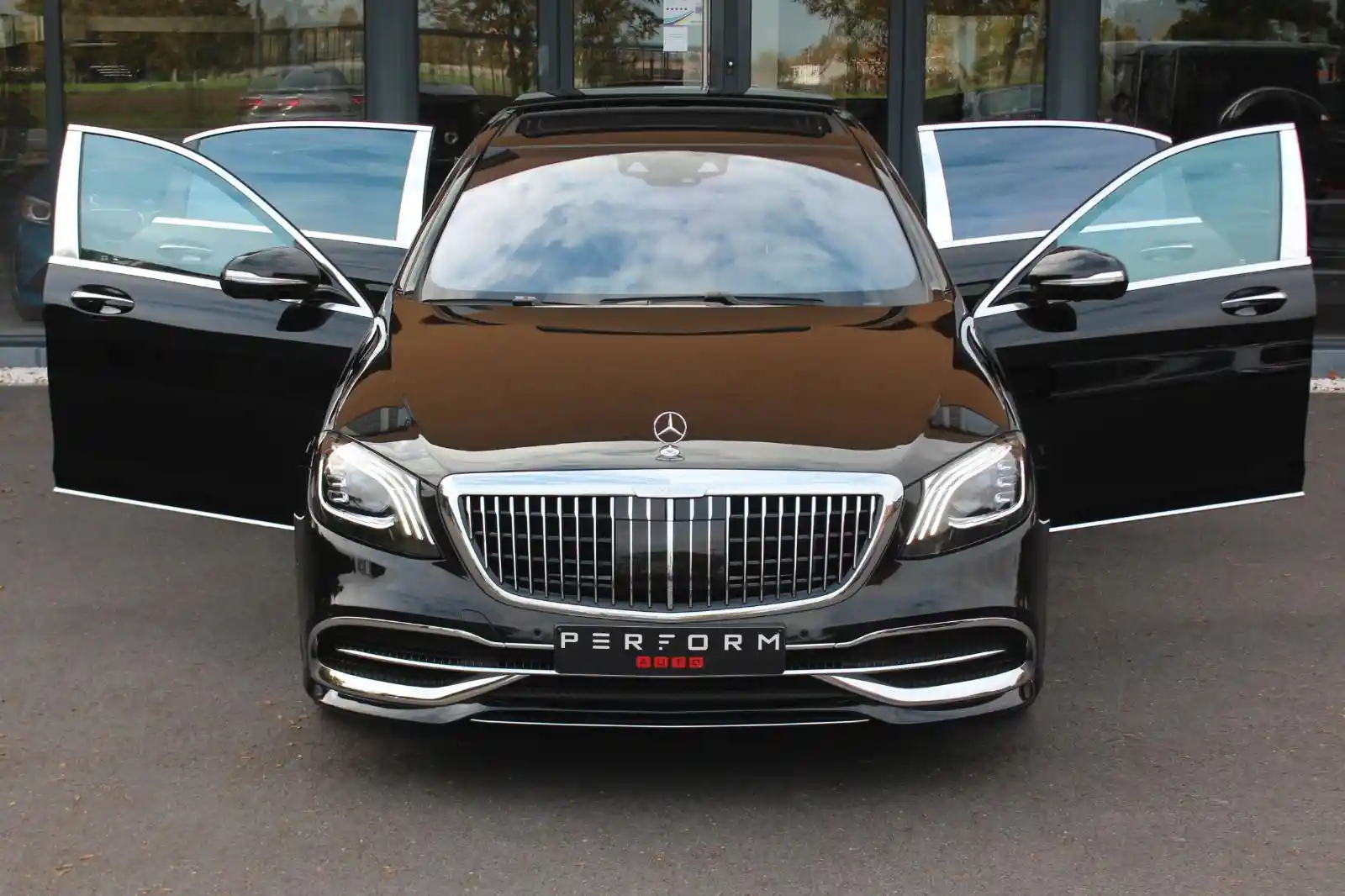 Mercedes-Benz S 560