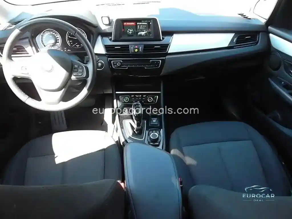 BMW 218