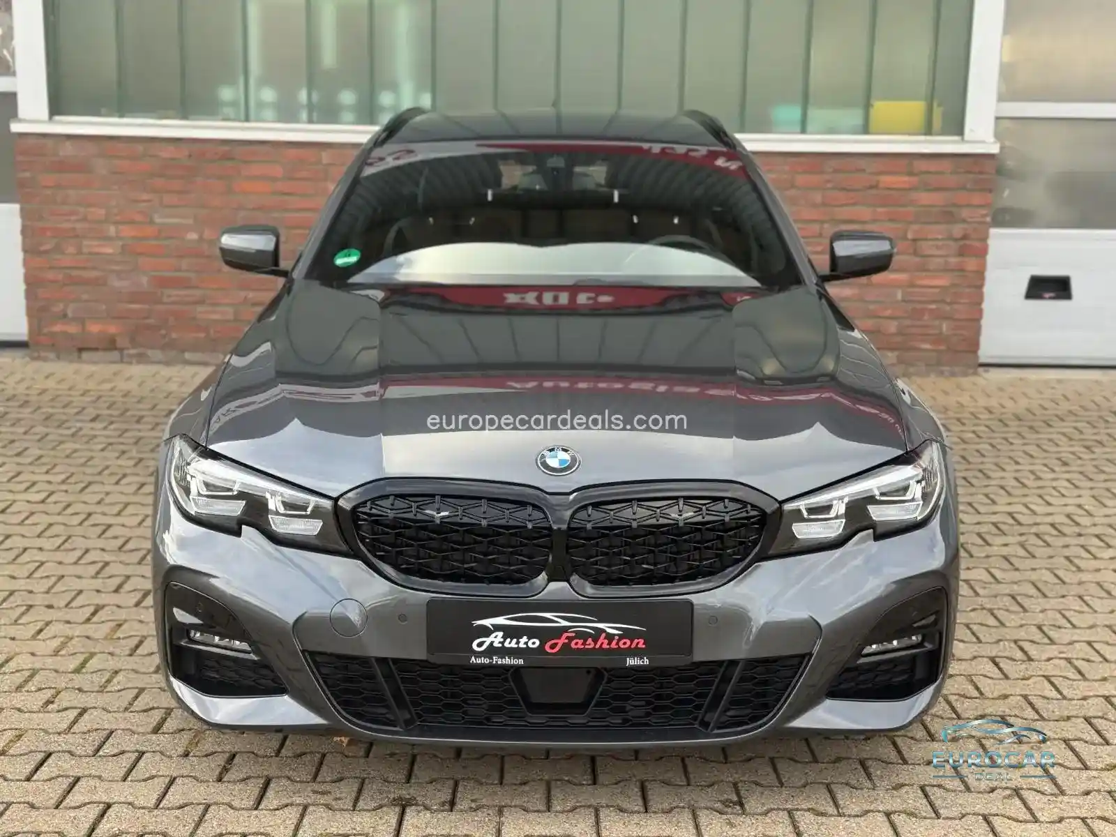 BMW 330
