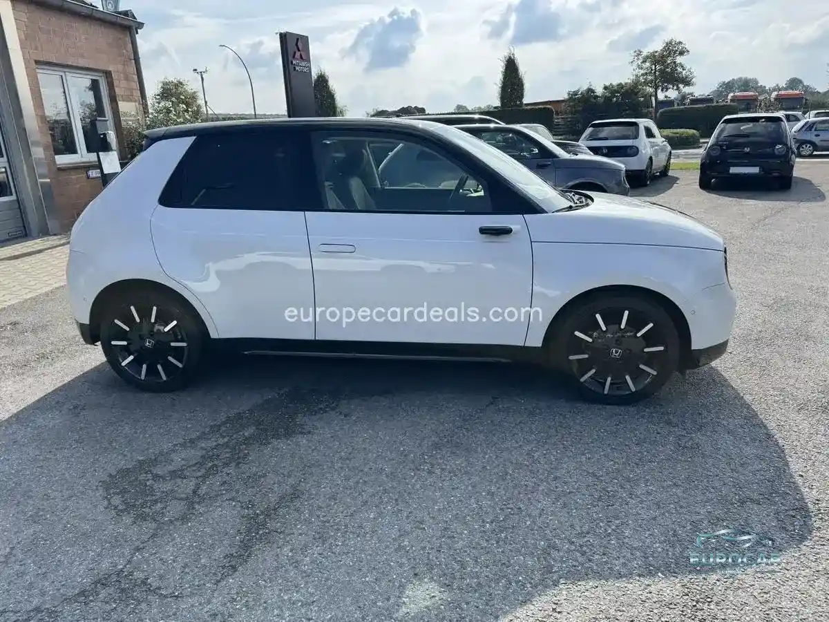 Honda e