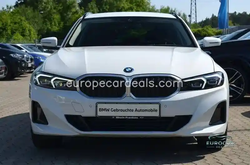 BMW 330