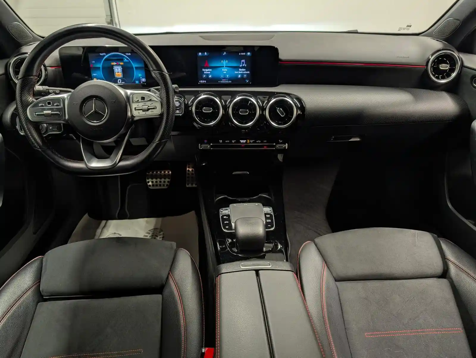 Mercedes-Benz A 180