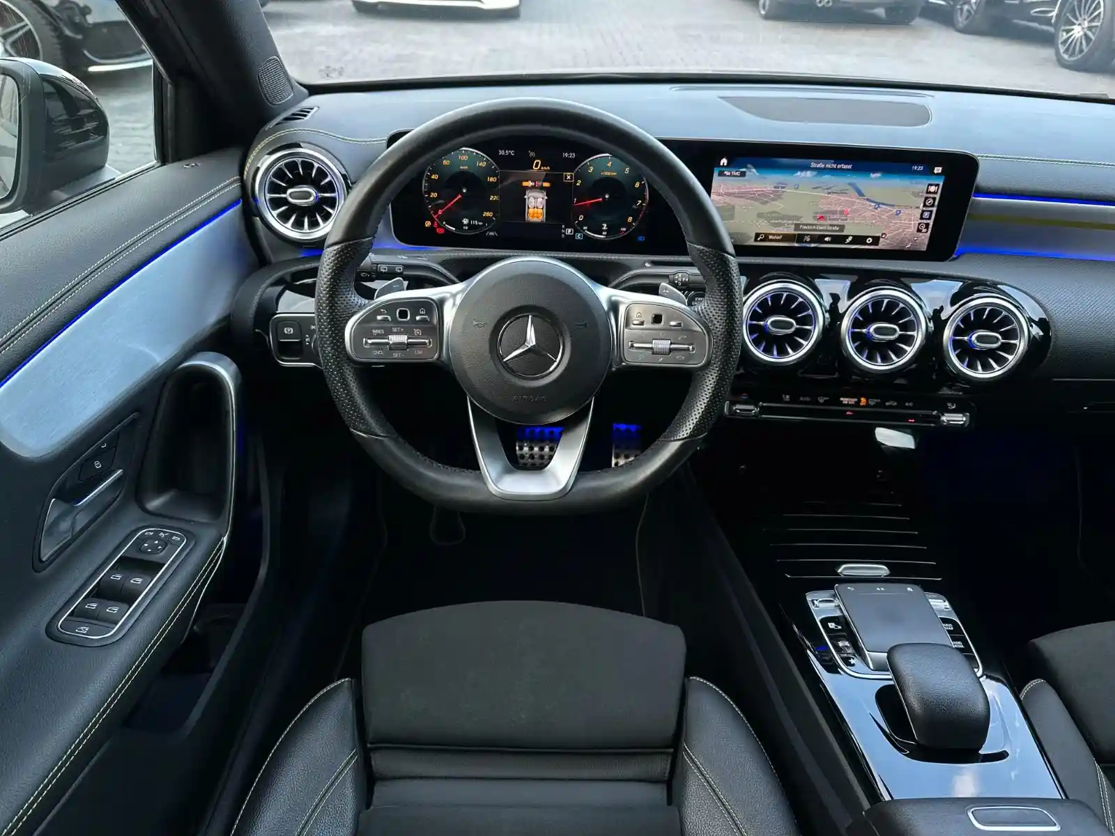 Mercedes-Benz A 180