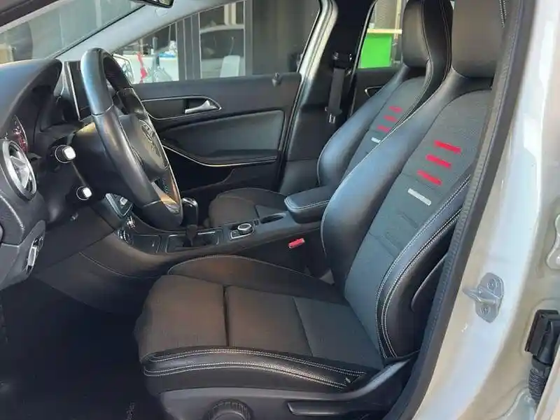 Mercedes-Benz A 160