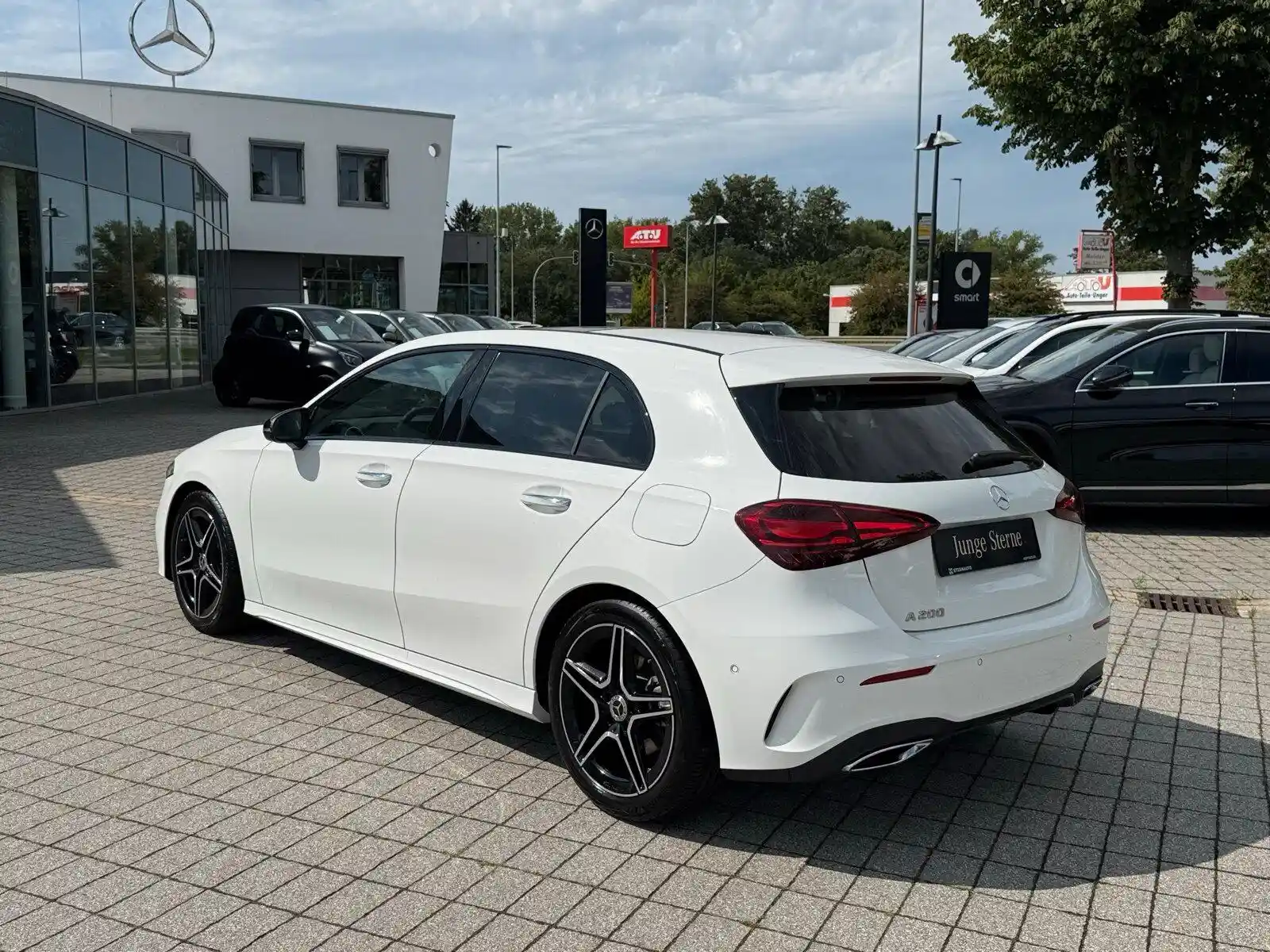 Mercedes-Benz A 200