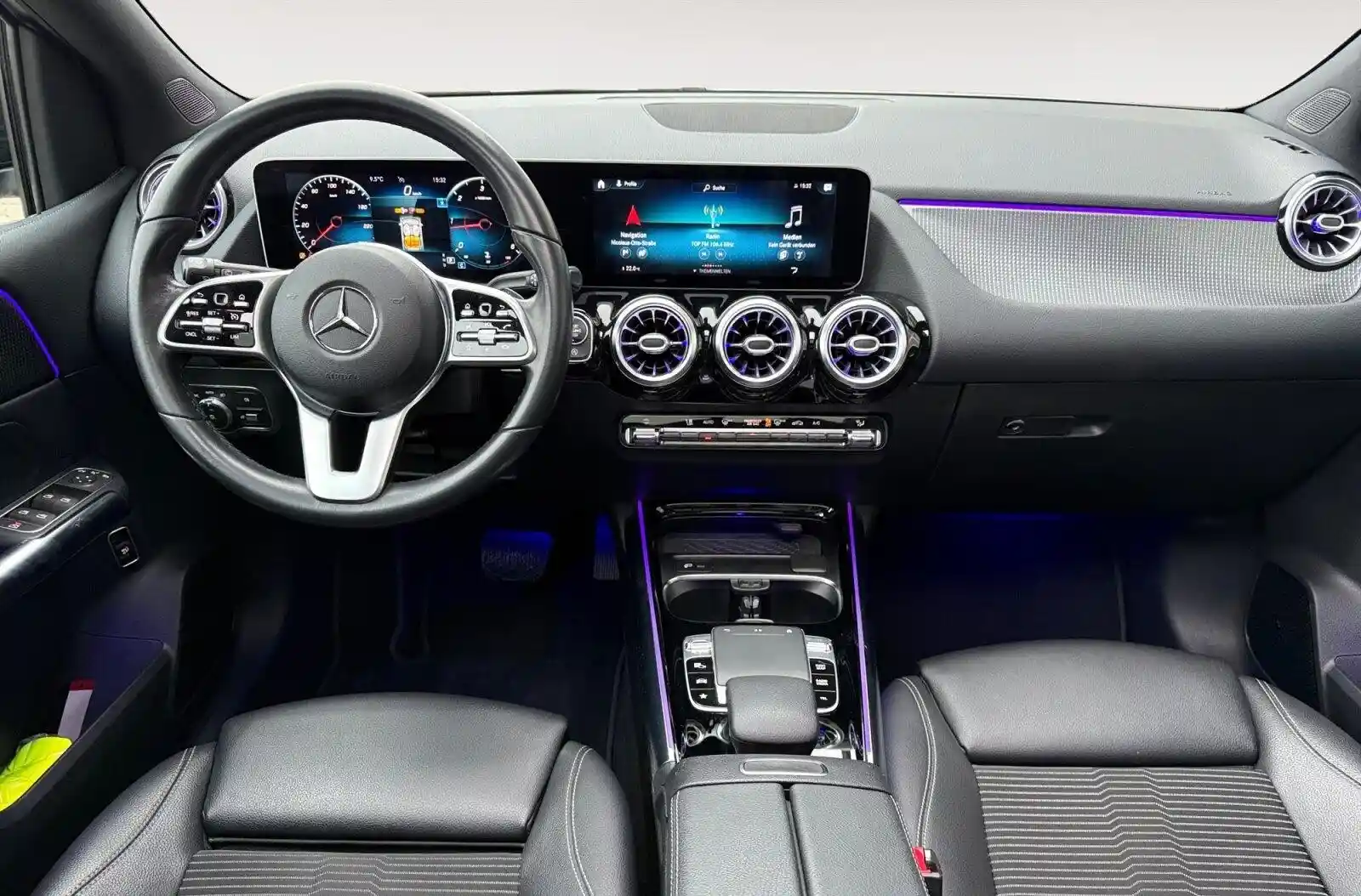 Mercedes-Benz B 200