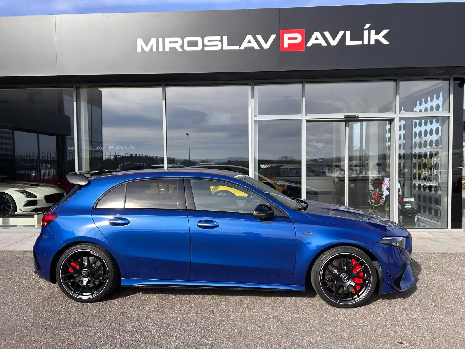 Mercedes-Benz A 45 AMG