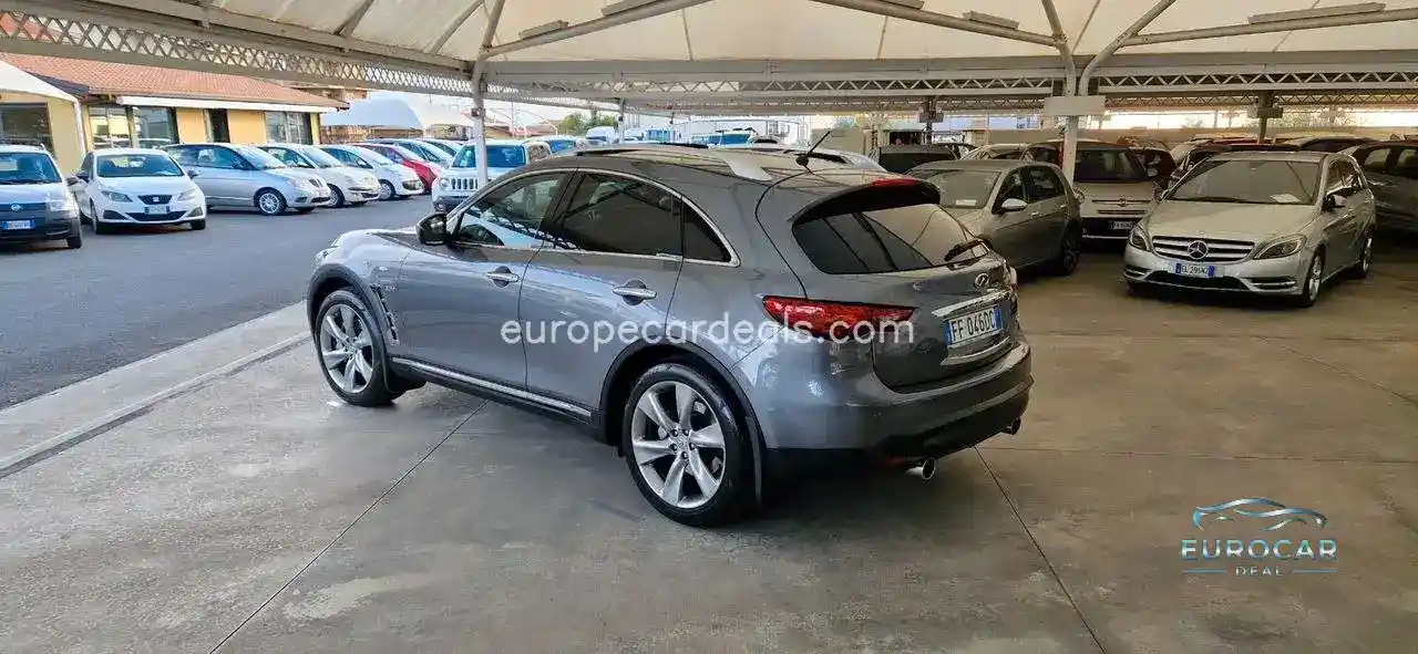 Infiniti QX70