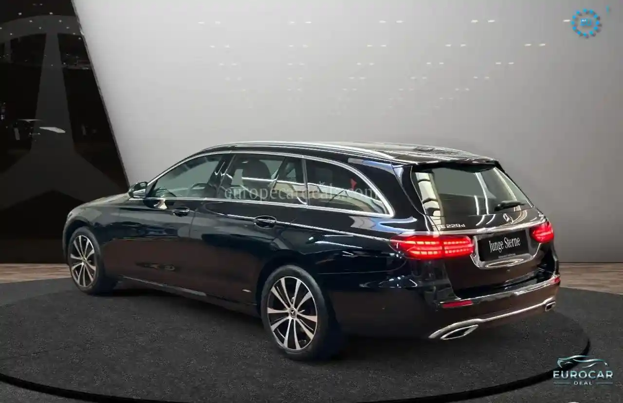 Mercedes-Benz E 220