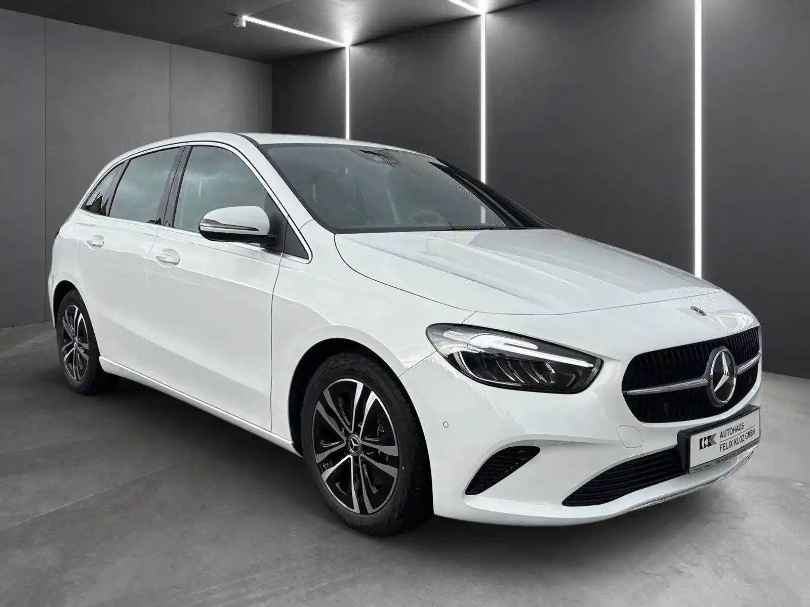 Mercedes-Benz B 200