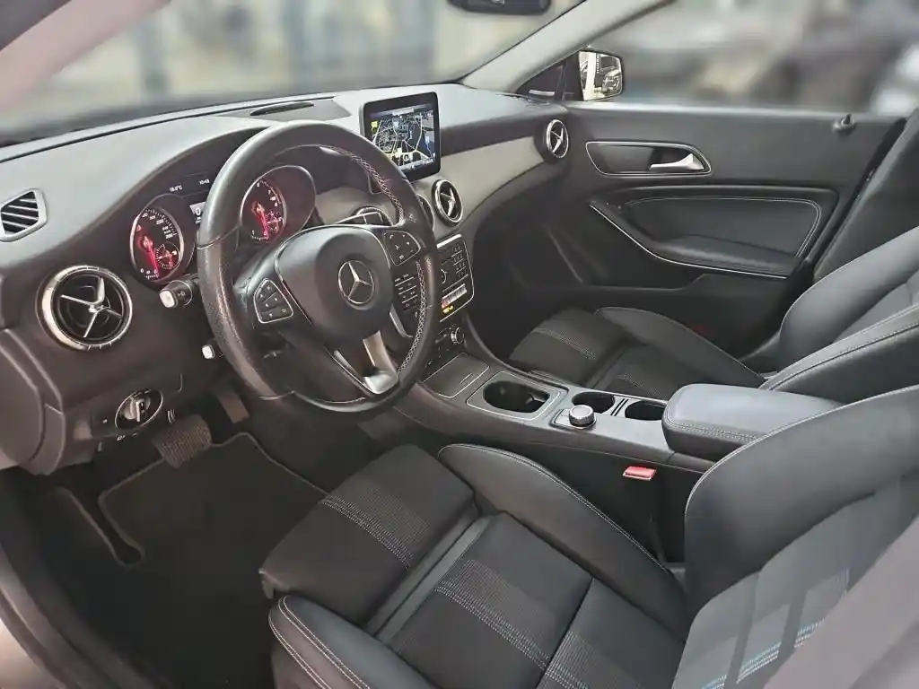 Mercedes-Benz CLA 200 Shooting Brake