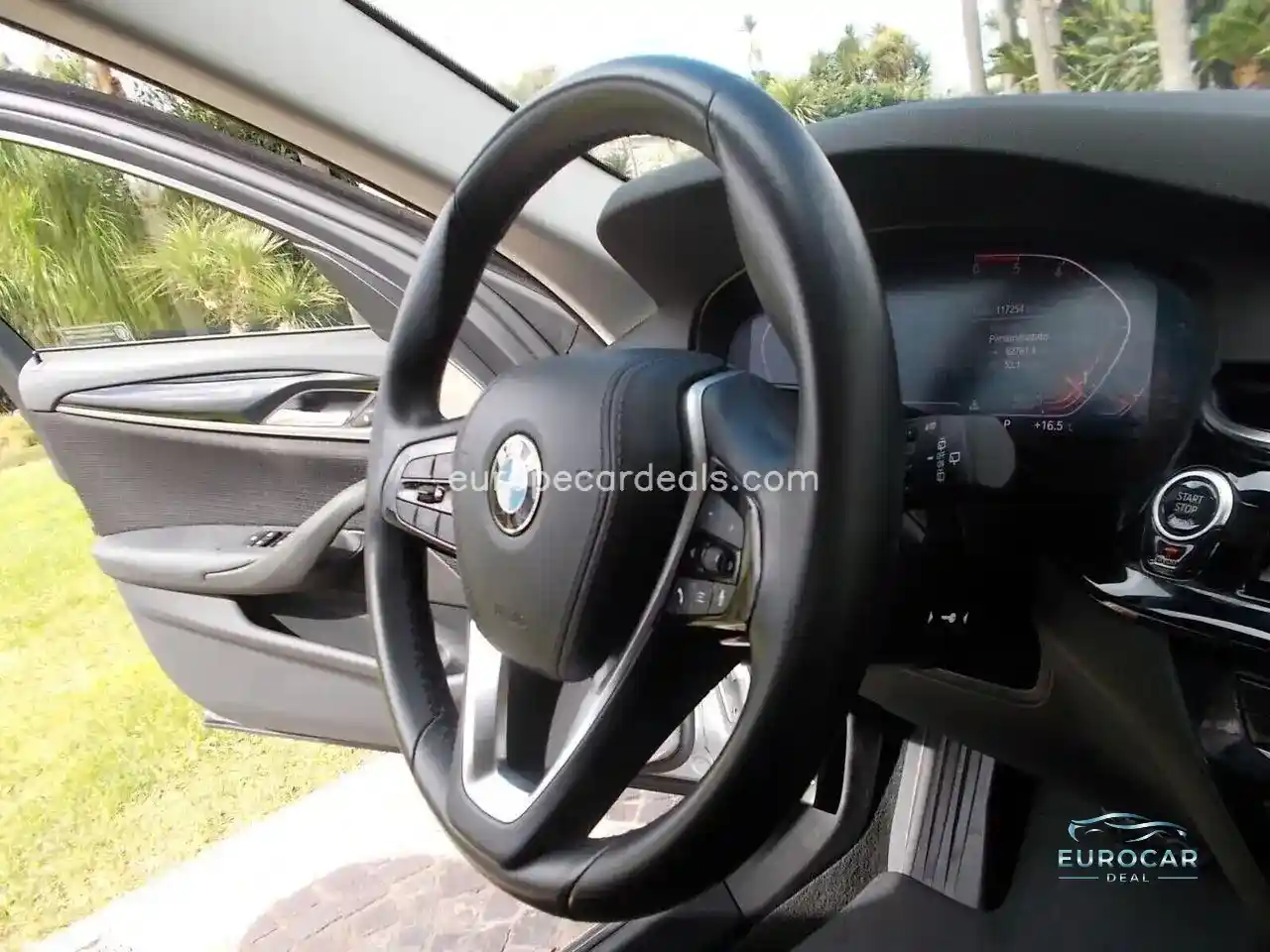 BMW 518
