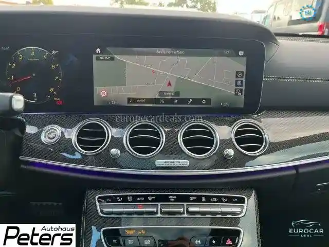 Mercedes-Benz E 63 AMG