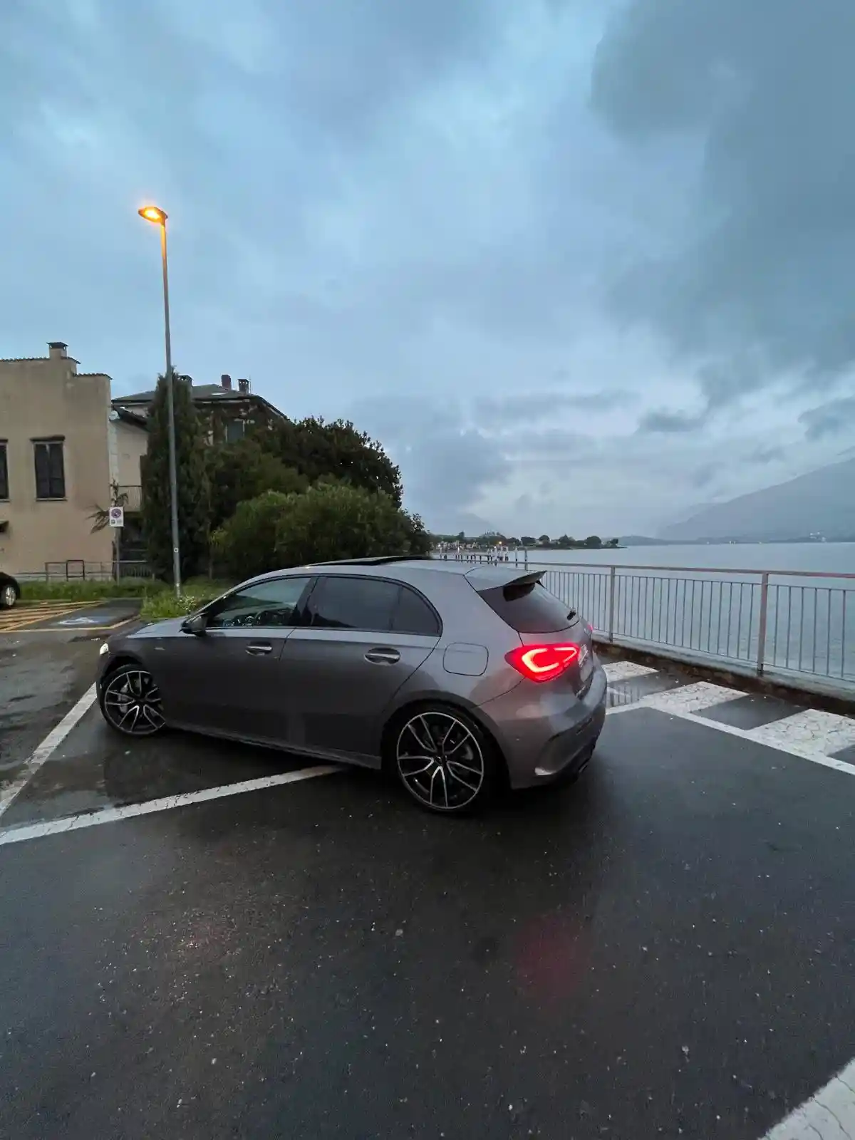 Mercedes-Benz A 35 AMG