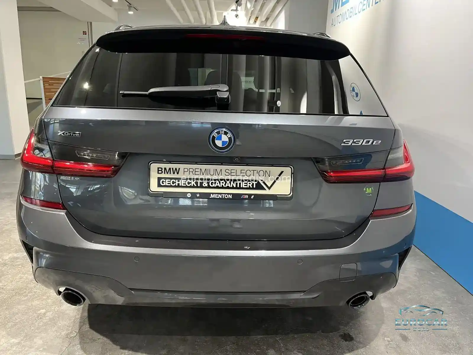 BMW 330