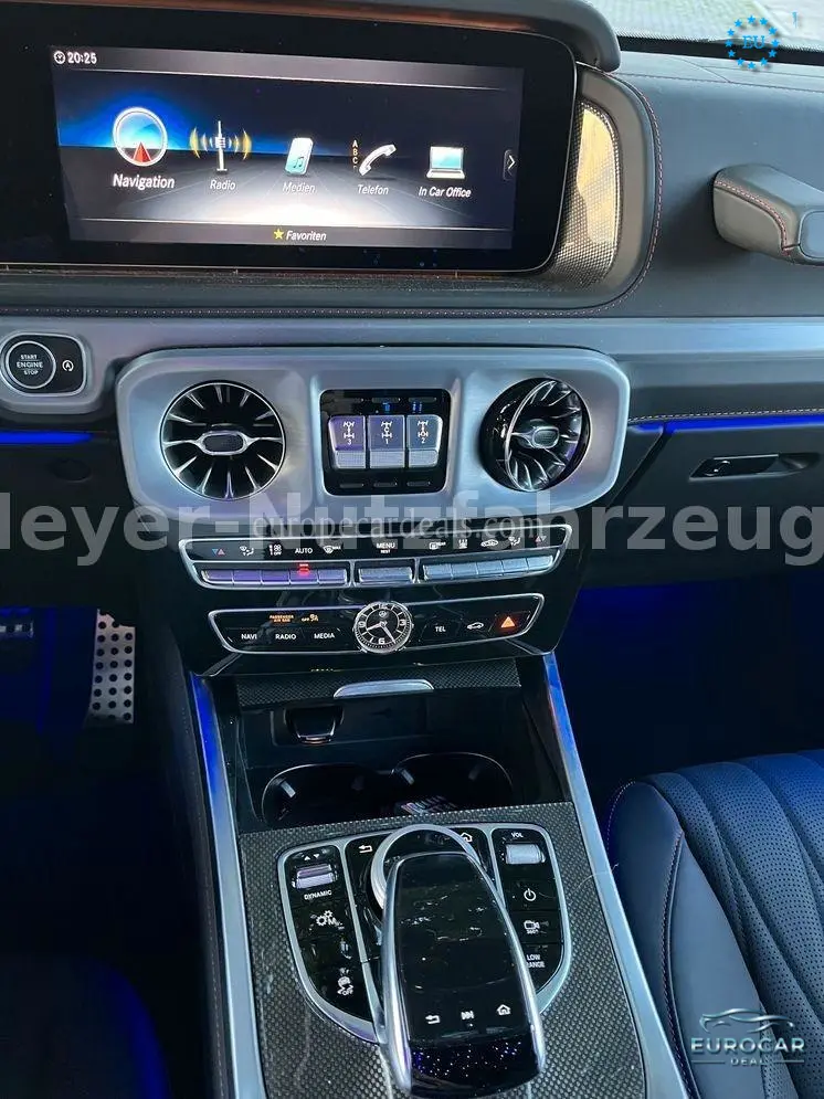 Mercedes-Benz G 500