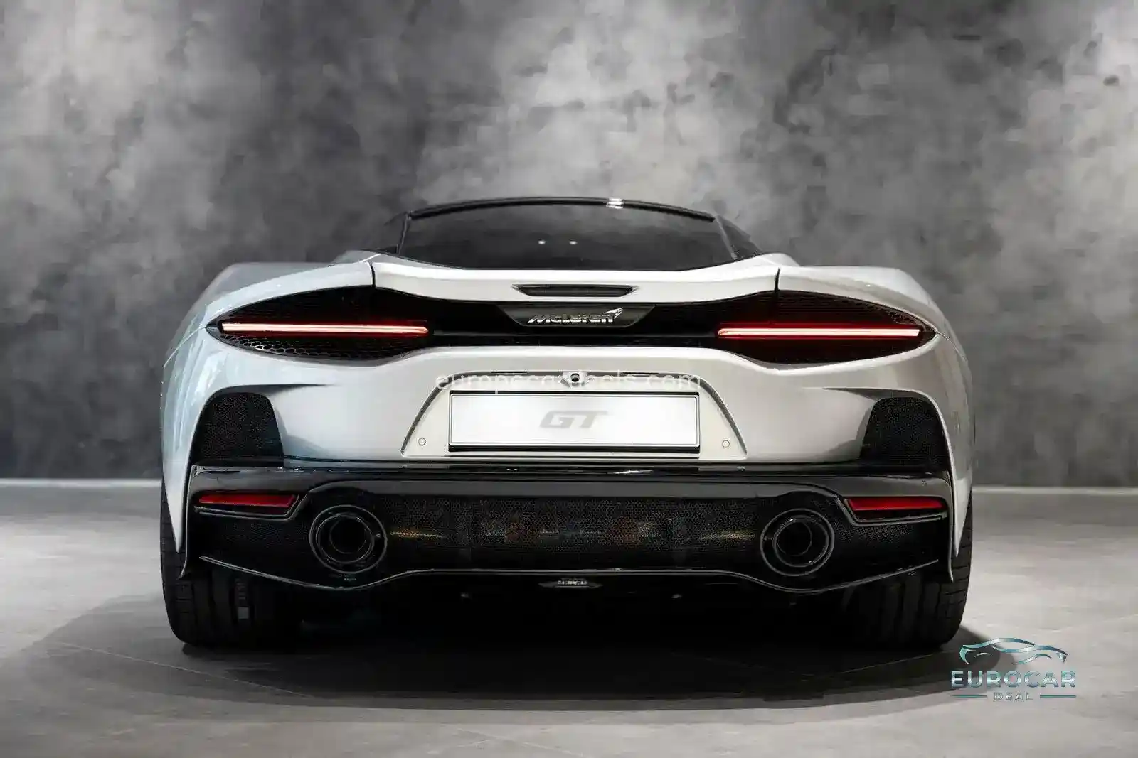 McLaren GT