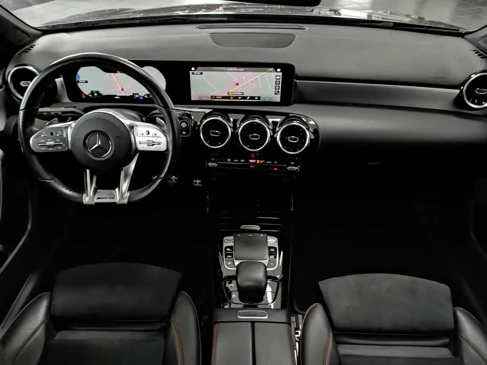 Mercedes-Benz A 35 AMG