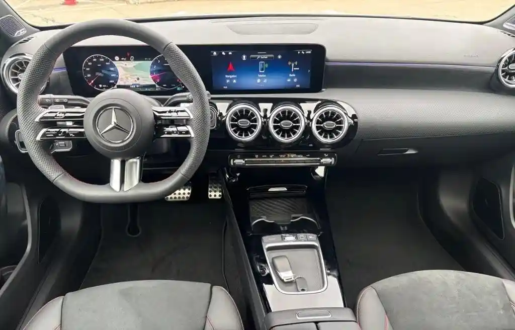 Mercedes-Benz A 200