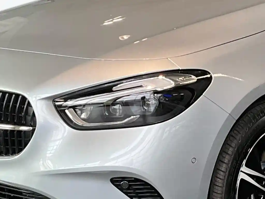 Mercedes-Benz B 250