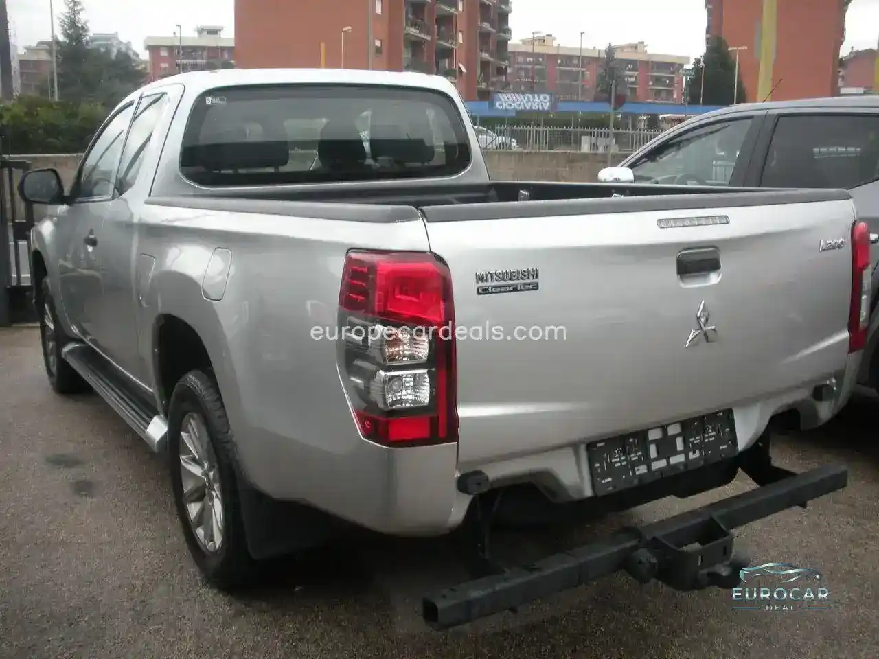 Mitsubishi L200