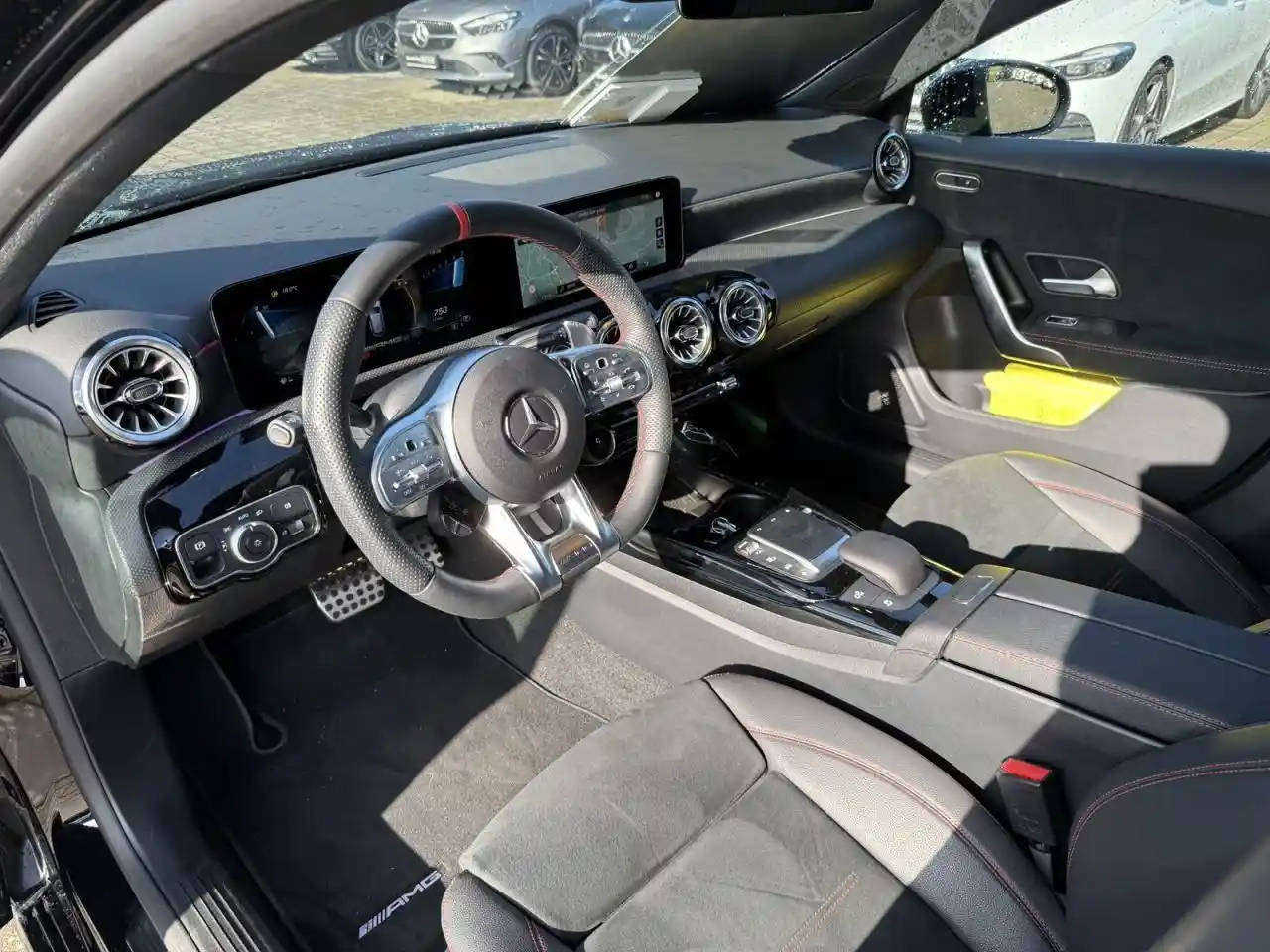 Mercedes-Benz A 45 AMG