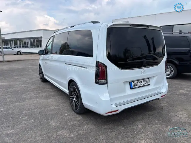 Mercedes-Benz V 220