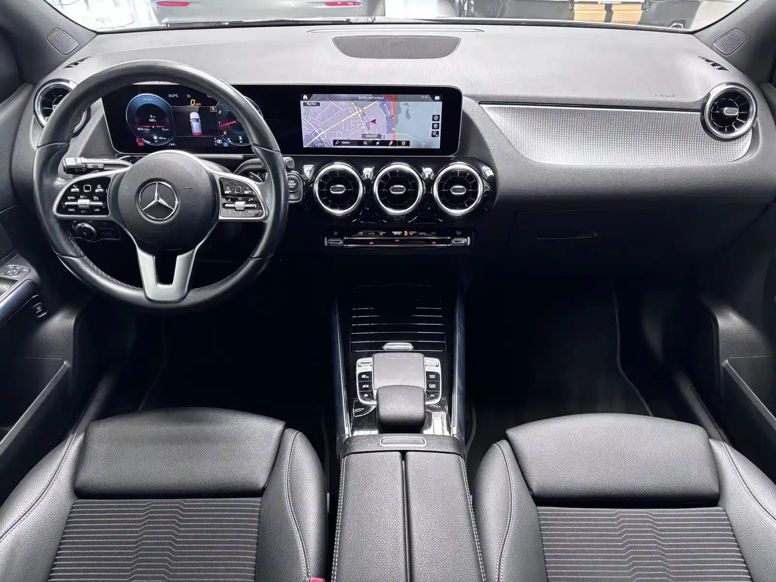 Mercedes-Benz B 220