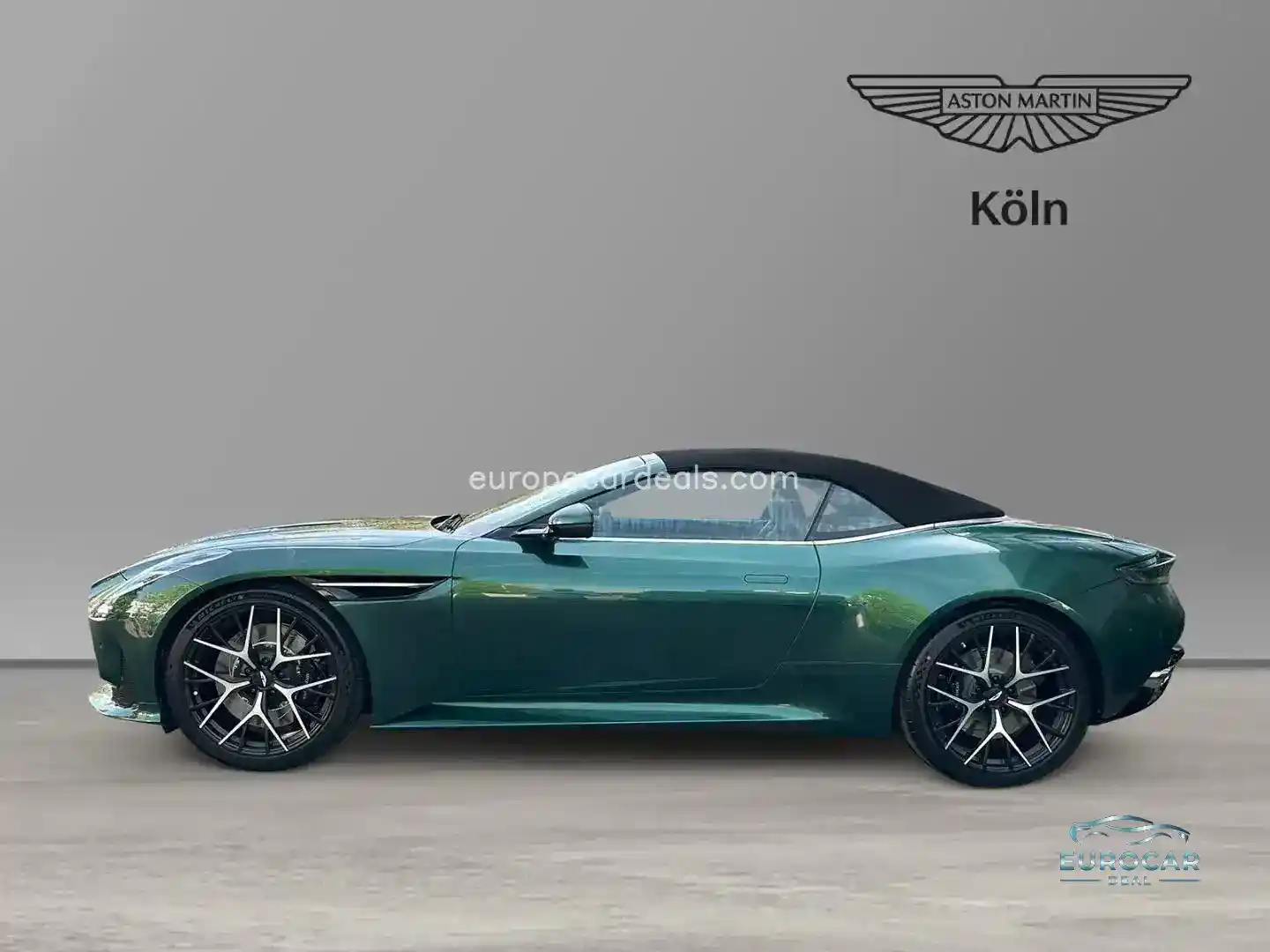 Aston Martin DB12