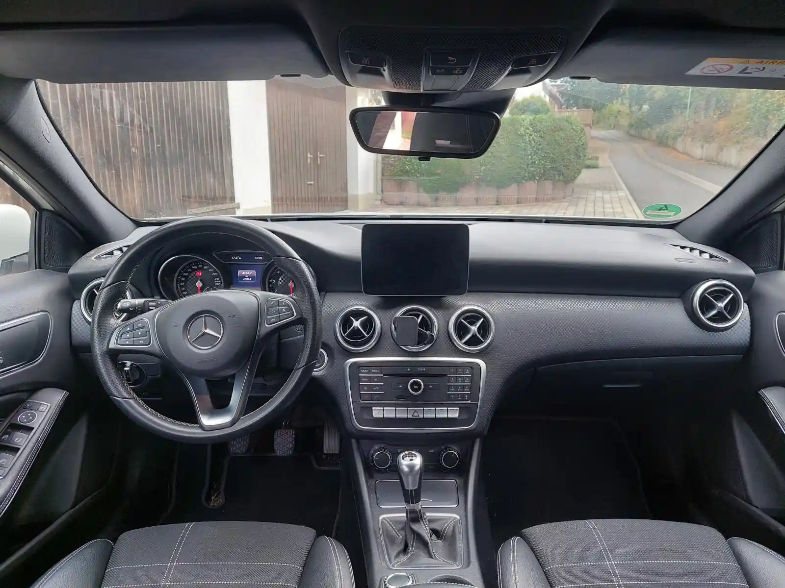 Mercedes-Benz A 180