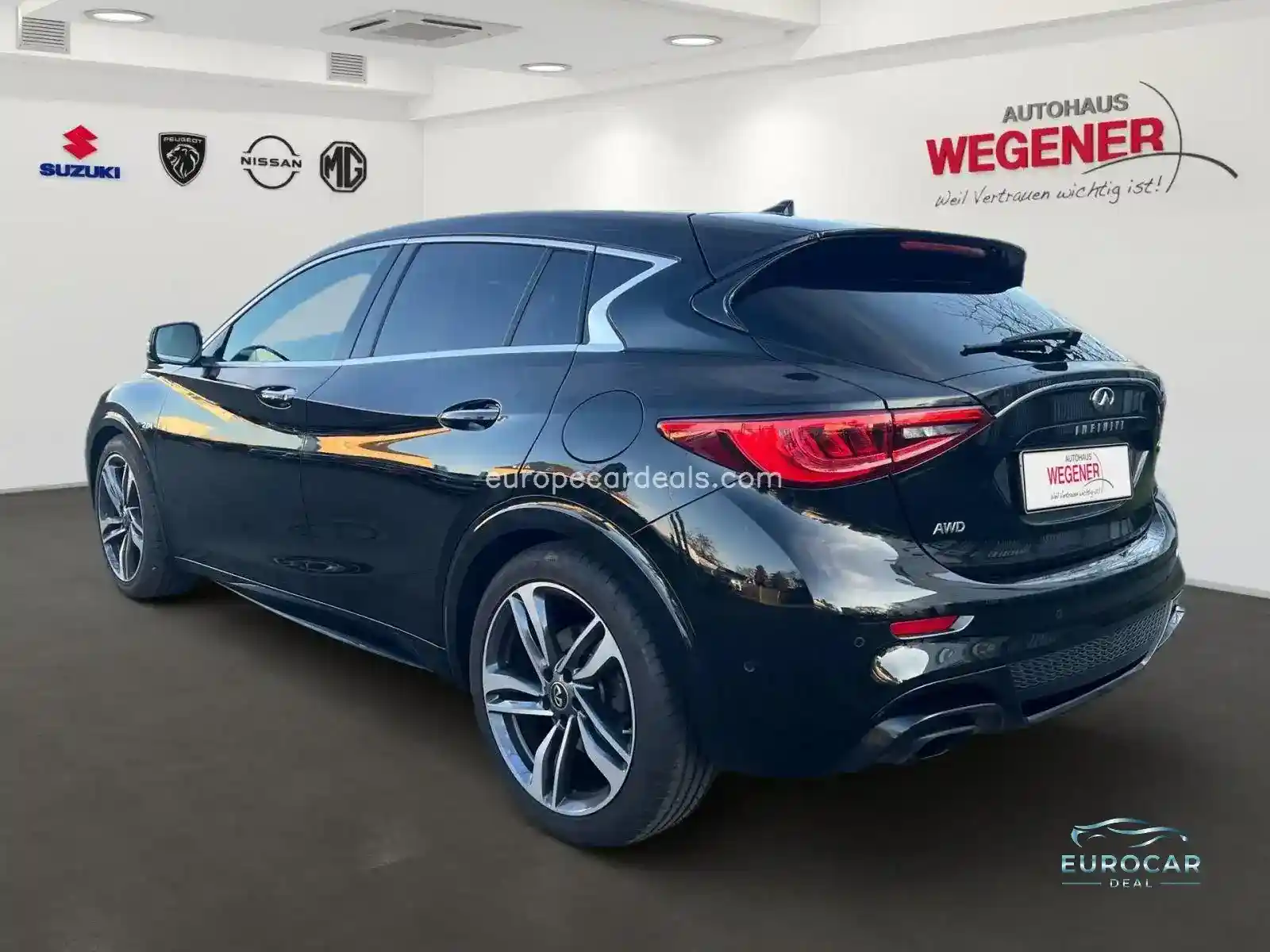 Infiniti Q30